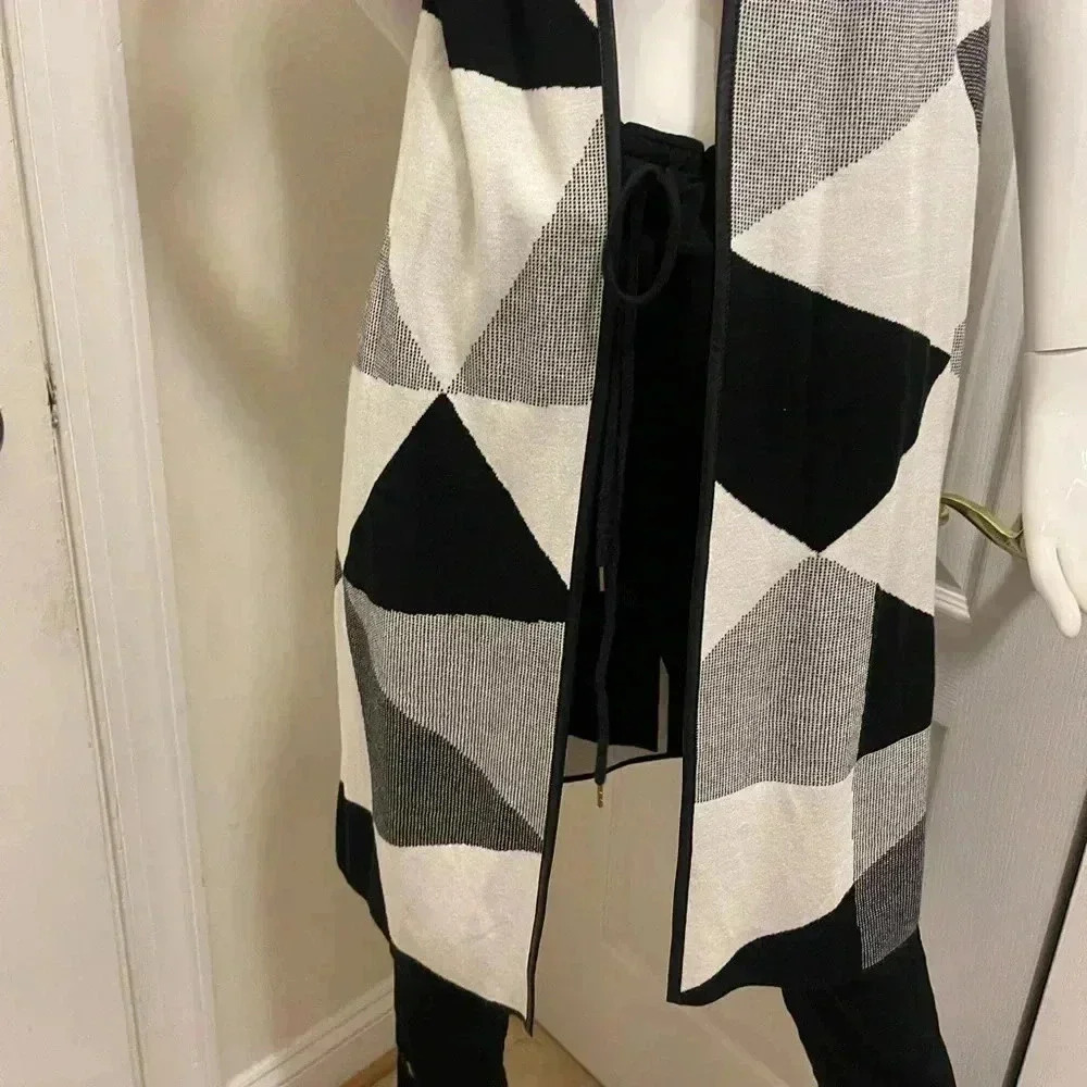Lafayette 148 long vest Plaid Print leather edges Knee-length brand new with tag - Picture 6 of 13